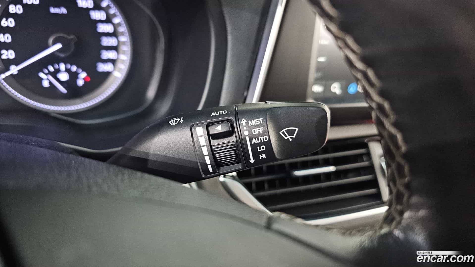 Grandeur Hyundai 2018.7-OPTION-018