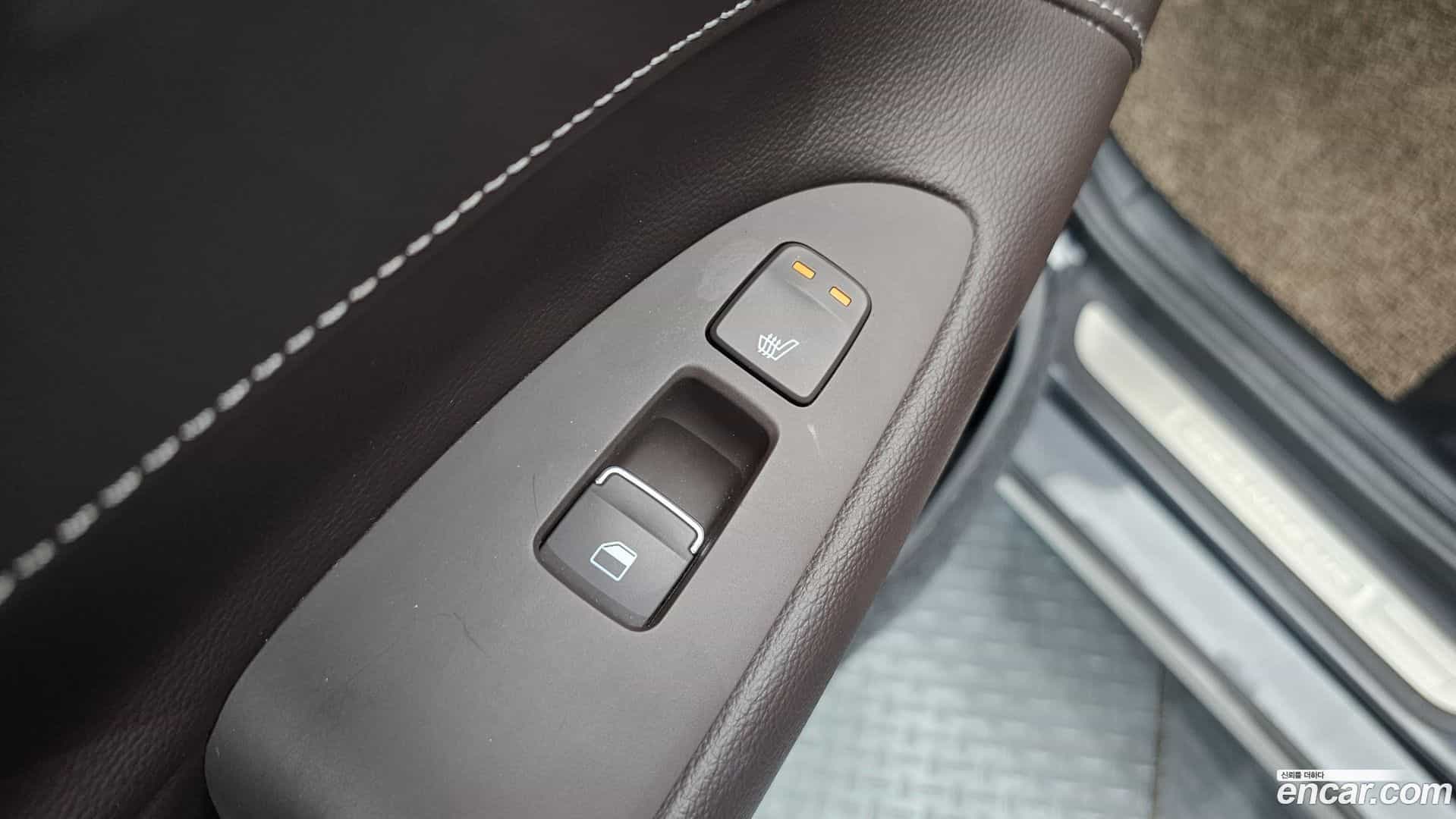 Grandeur Hyundai 2018.7-OPTION-022