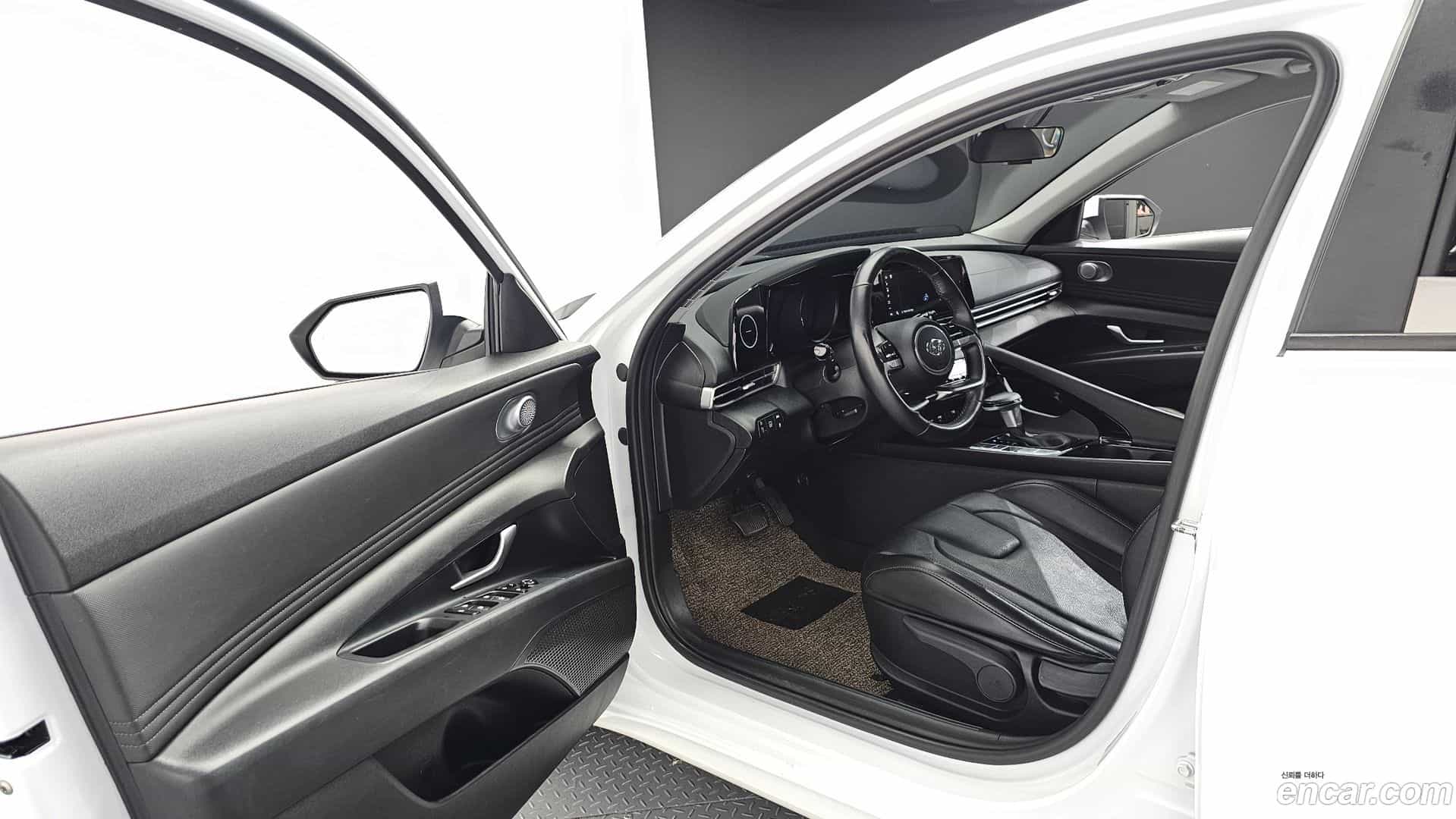 AVANTE Hyundai 2022.4-INNER-010