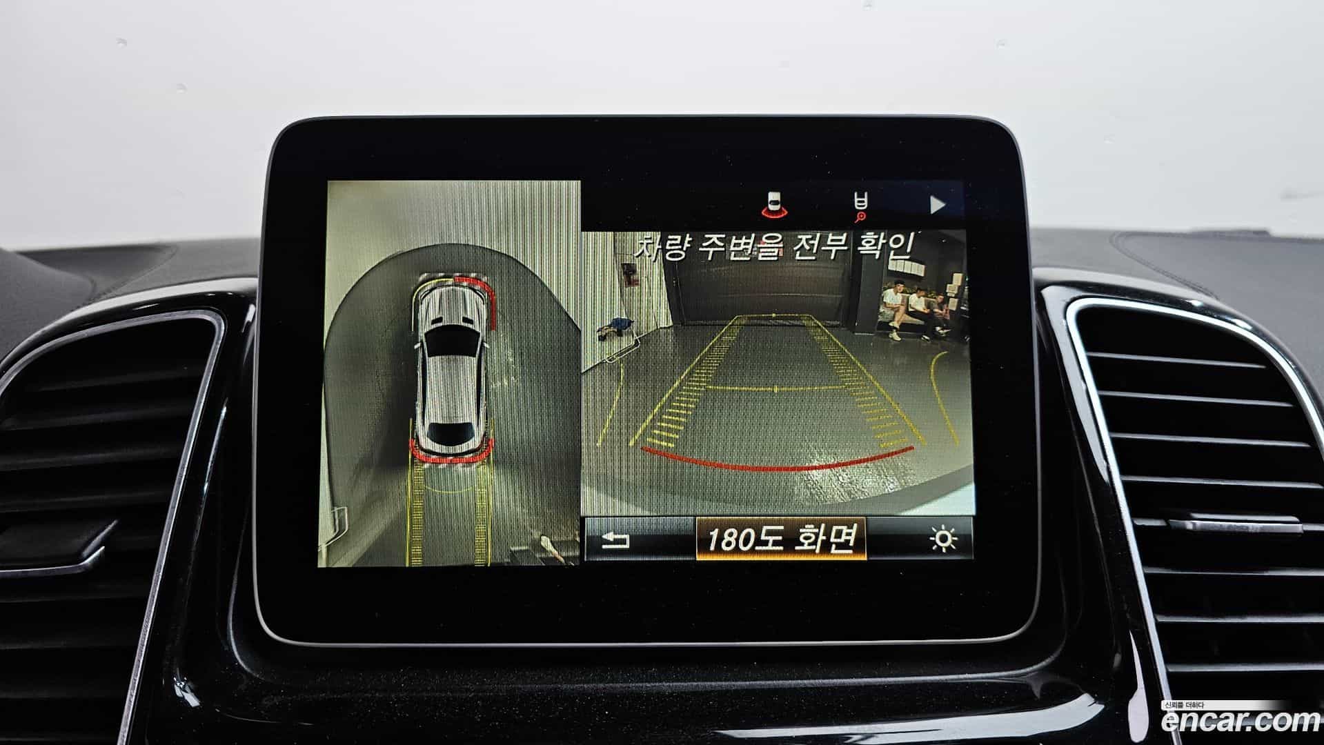 GLE-Class Mercedes-Benz 2017.6-OPTION-017