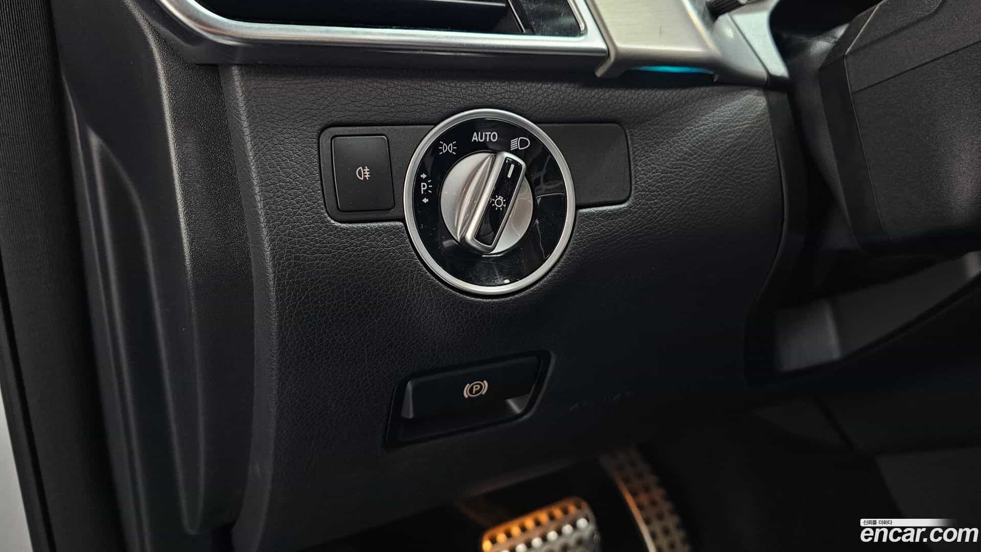 GLE-Class Mercedes-Benz 2017.6-OPTION-020