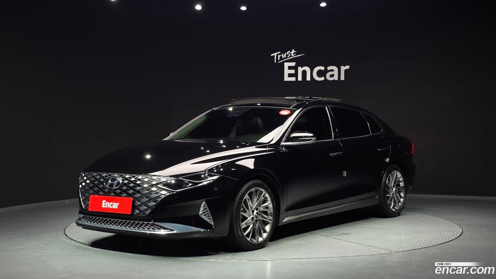 Main__Slider__Photo:Grandeur Hyundai 2022.5-0