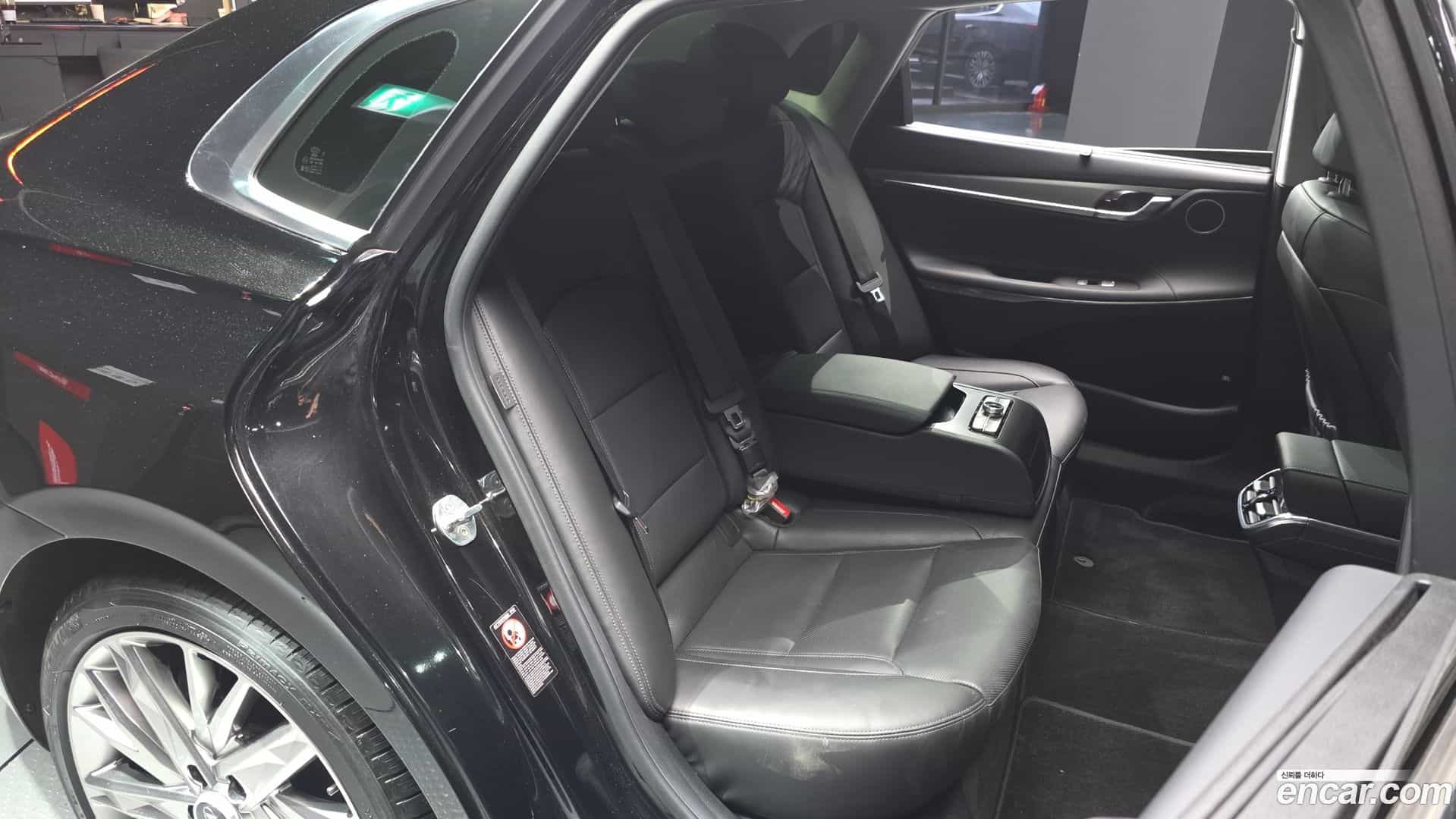 Grandeur Hyundai 2022.5-OPTION-015