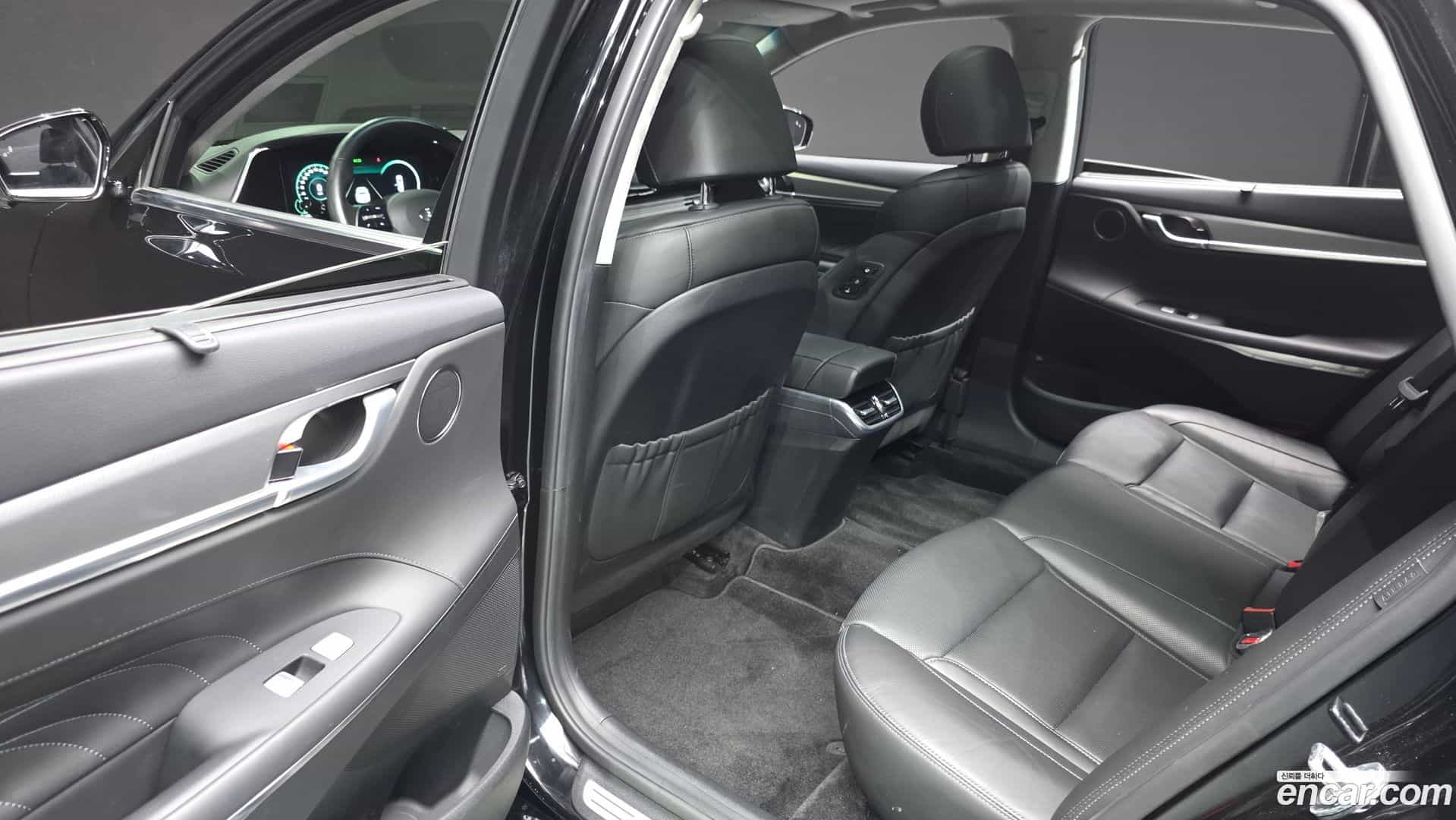 Grandeur Hyundai 2022.5-OPTION-016