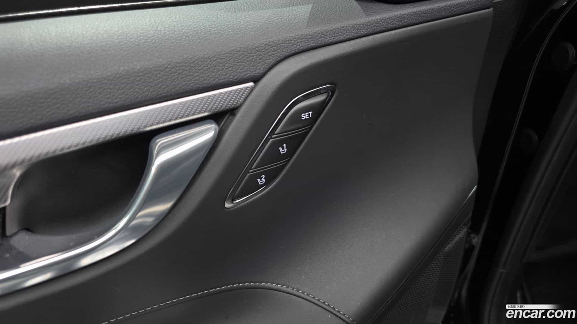 Grandeur Hyundai 2022.5-OPTION-042
