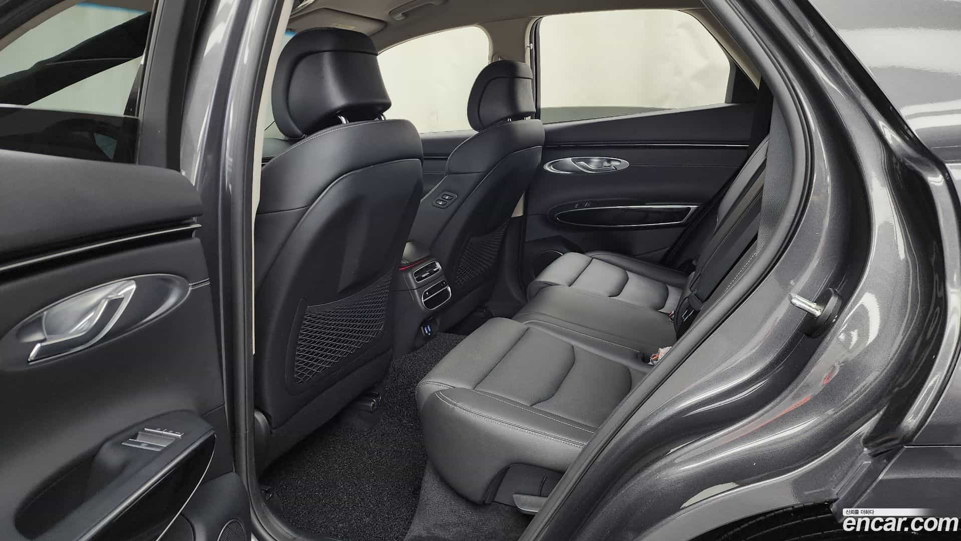 GV70 Genesis 2022.6-INNER-036
