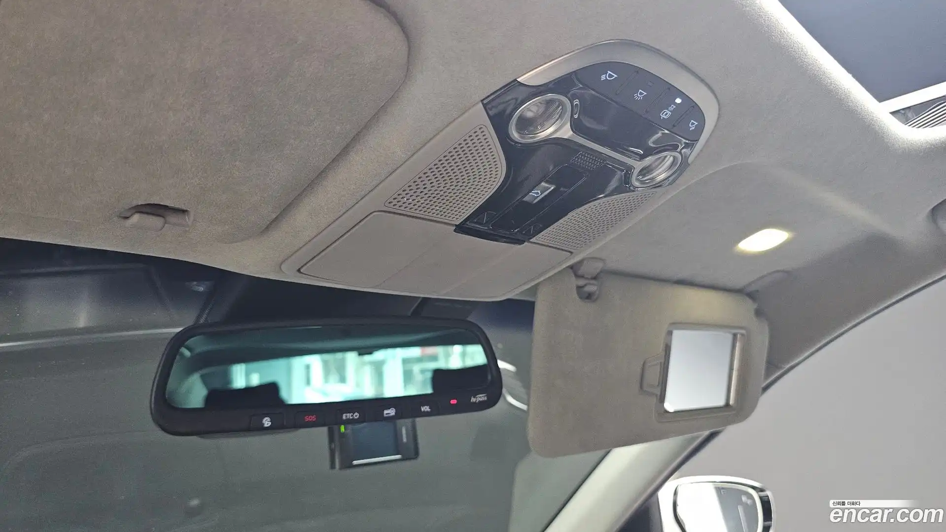 Grandeur Hyundai 2019.2-OPTION-024