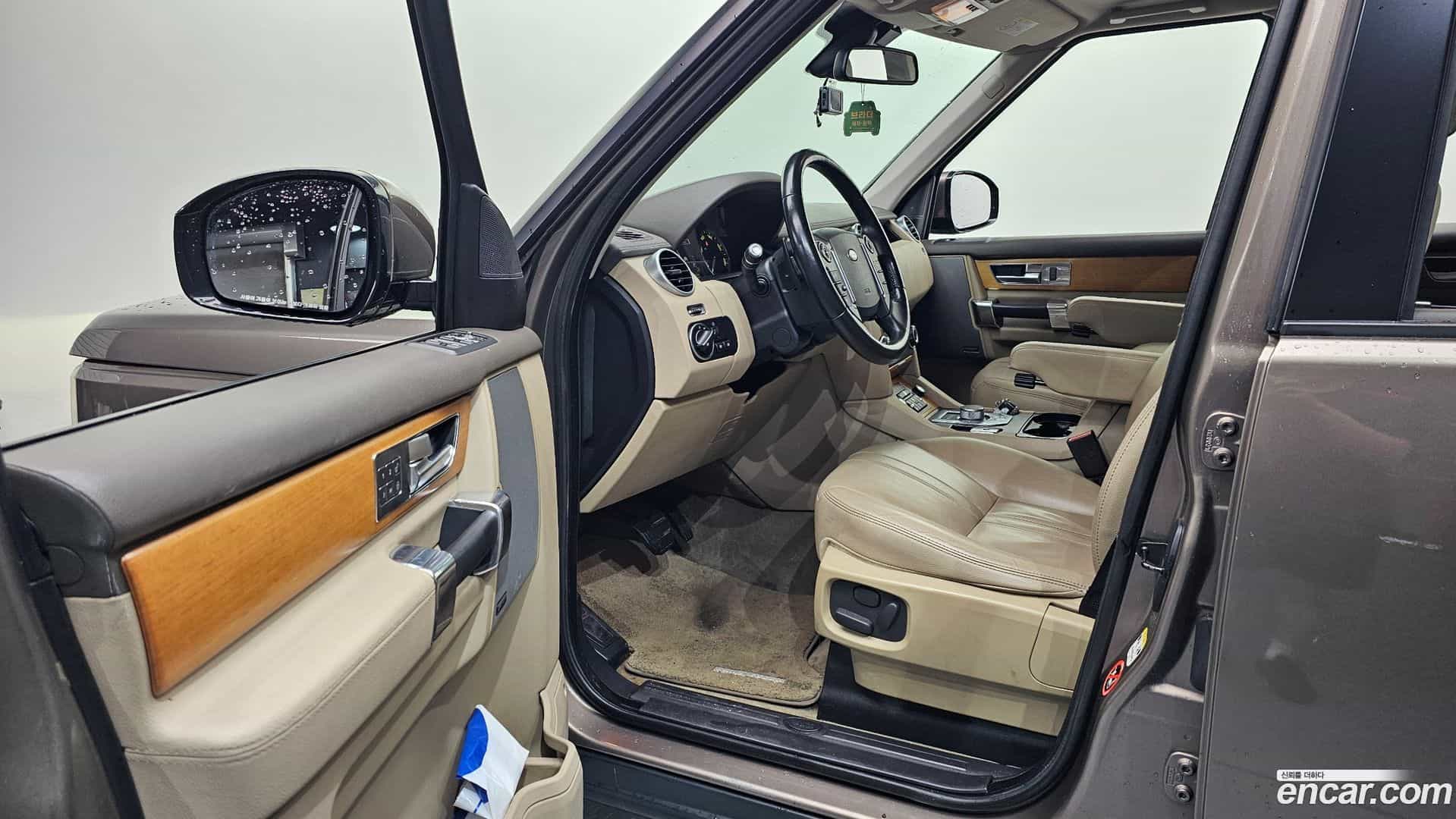 Discovery Land Rover 2014.11-INNER-010