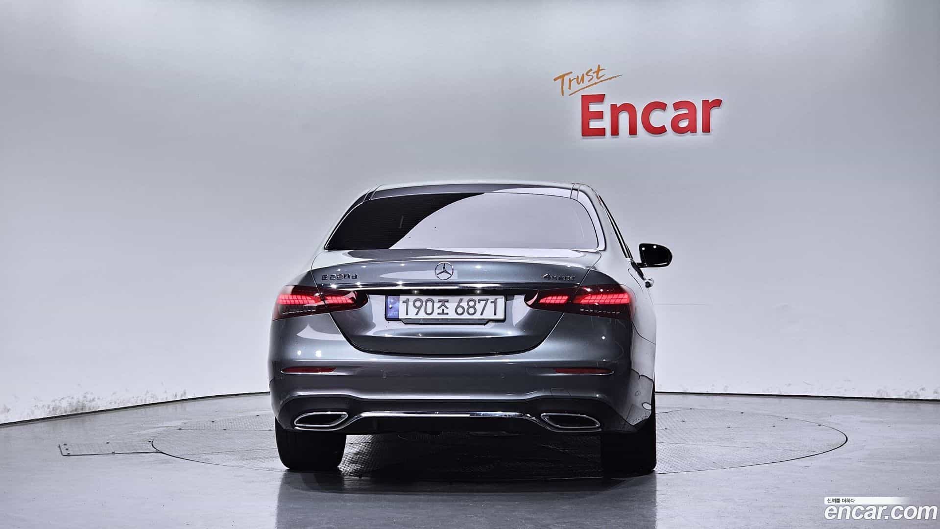 E-Class Mercedes-Benz 2021.6-OUTER-004