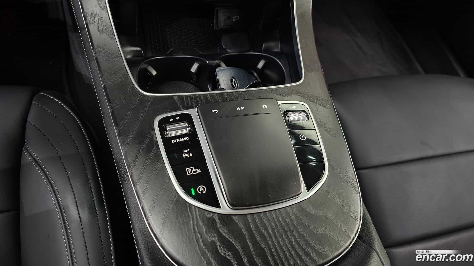 E-Class Mercedes-Benz 2021.6-OPTION-021