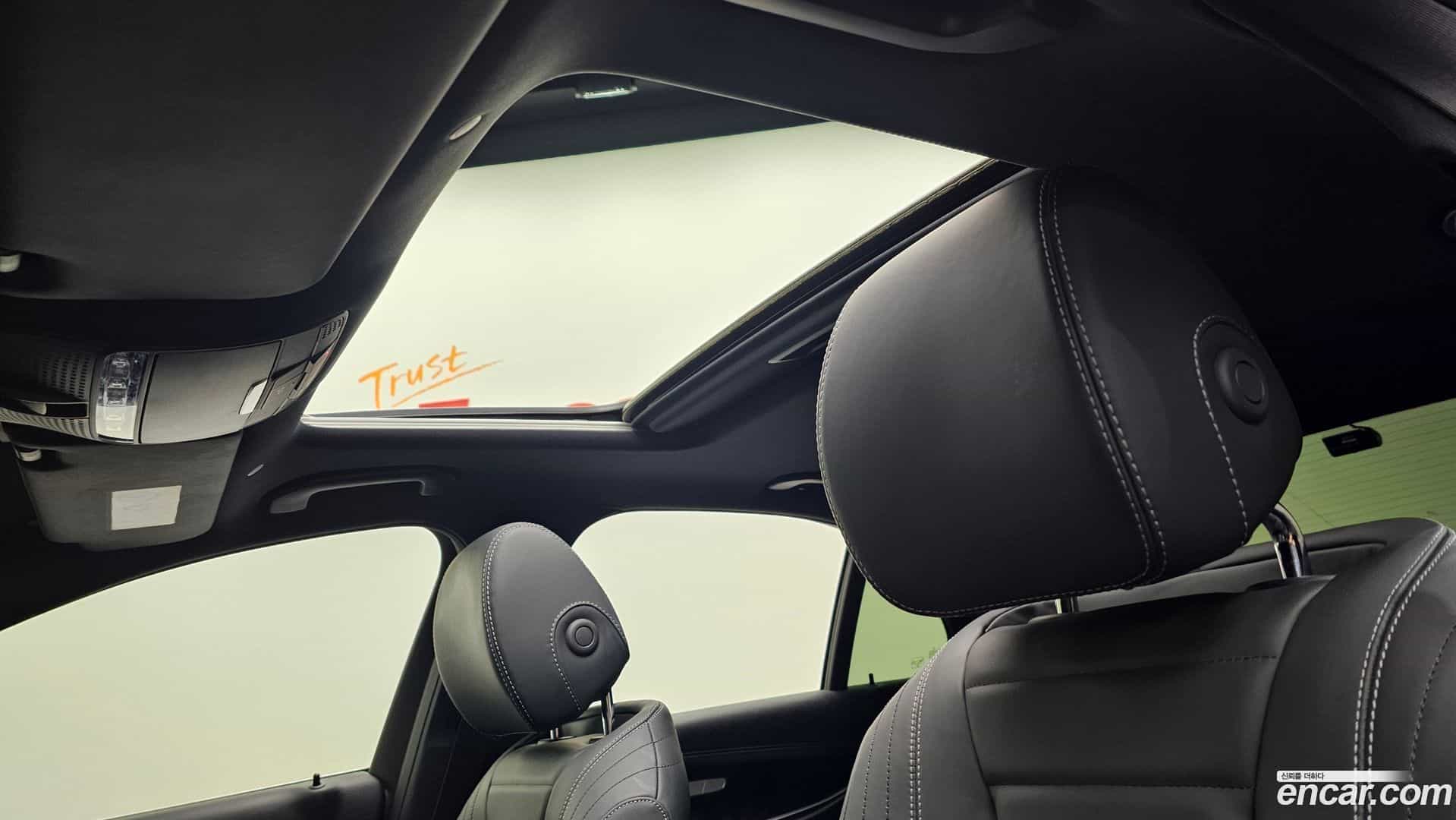 E-Class Mercedes-Benz 2021.6-OPTION-023