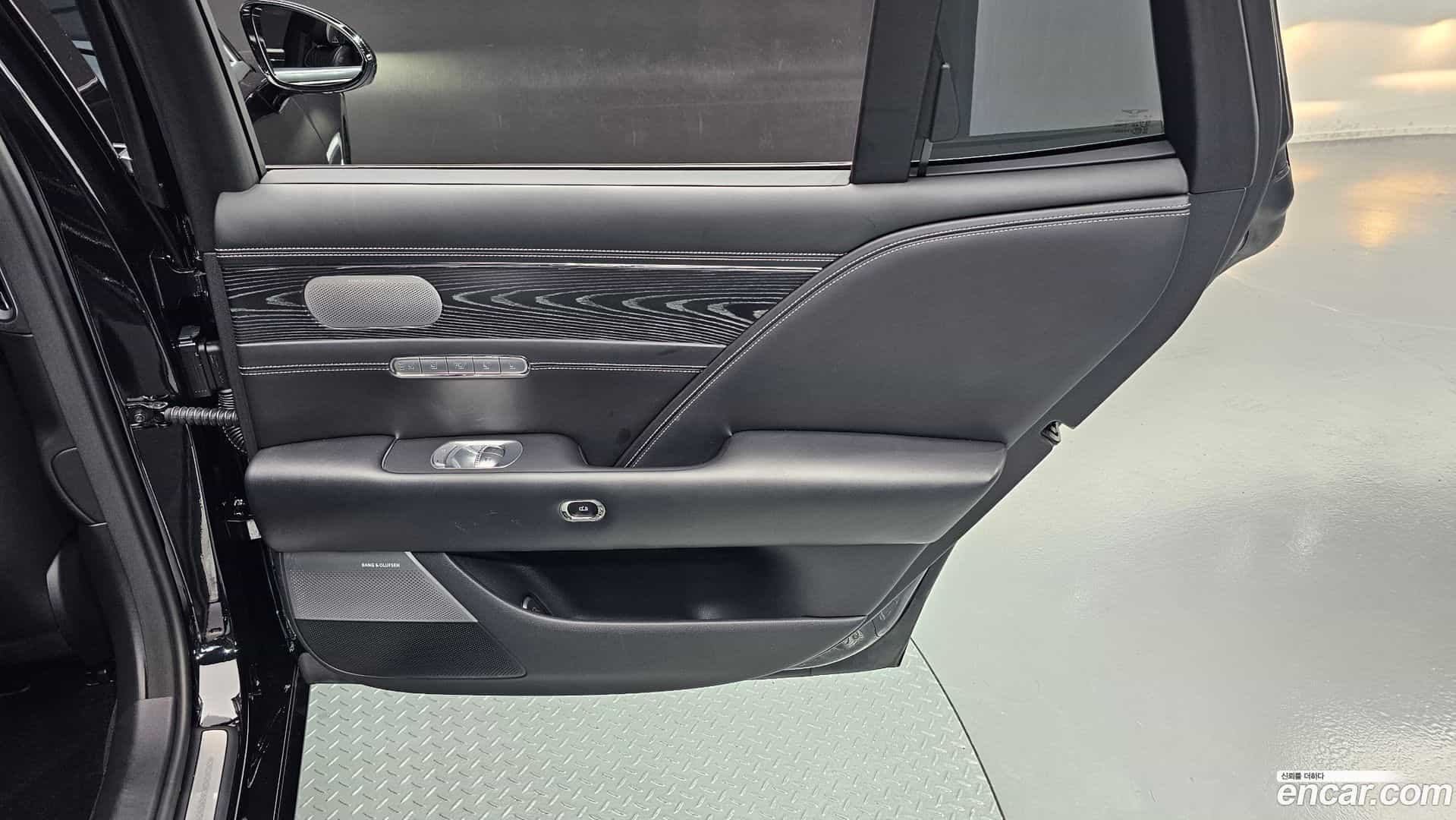G90 Genesis 2022.4-INNER-035