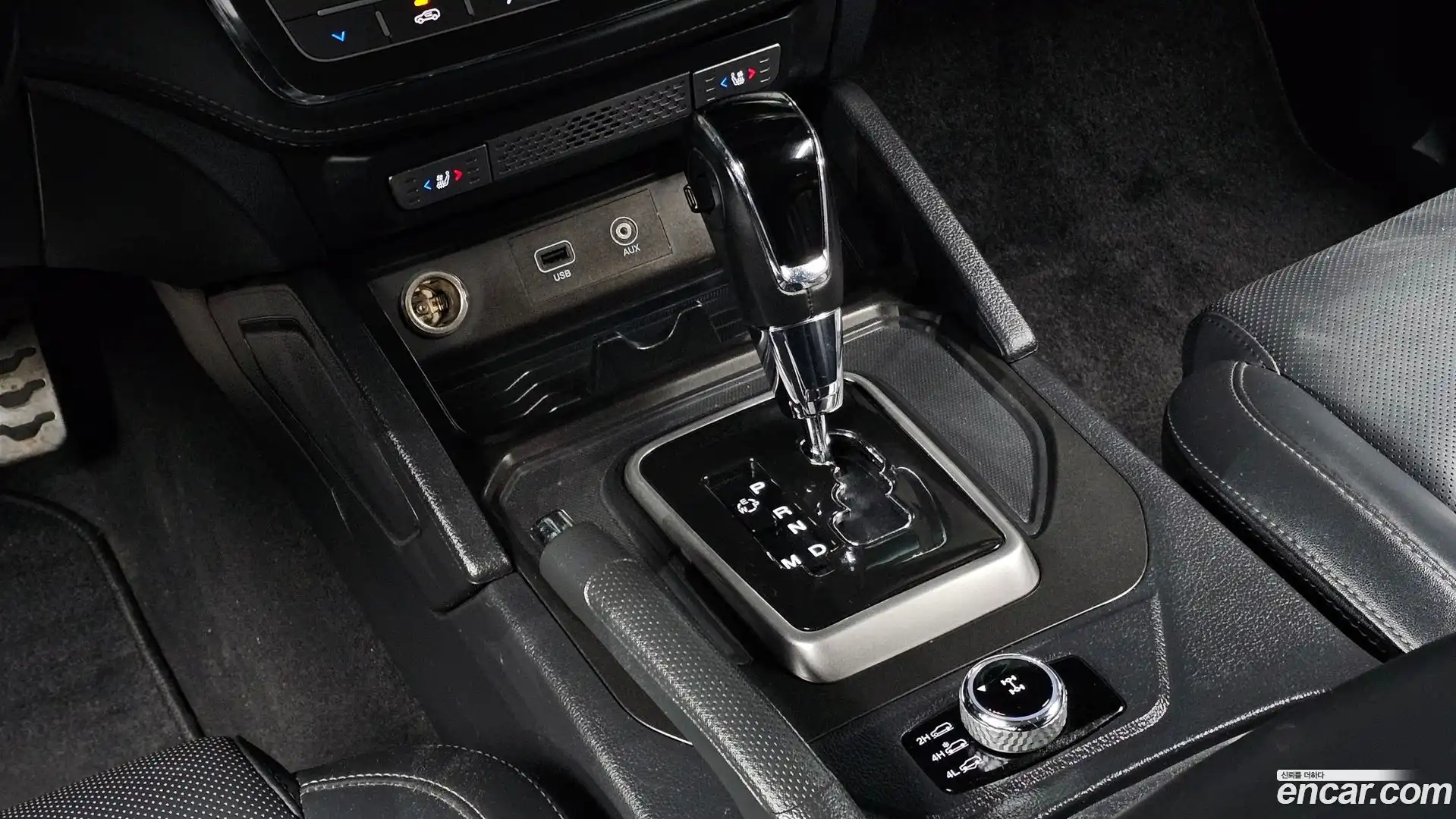 Rexton KG Mobility 2018.11-INNER-009