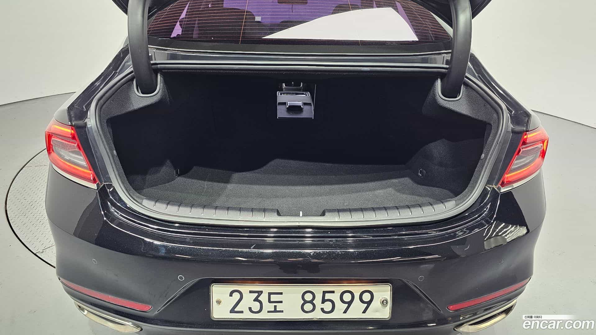 Grandeur Hyundai 2017.3-OPTION-024