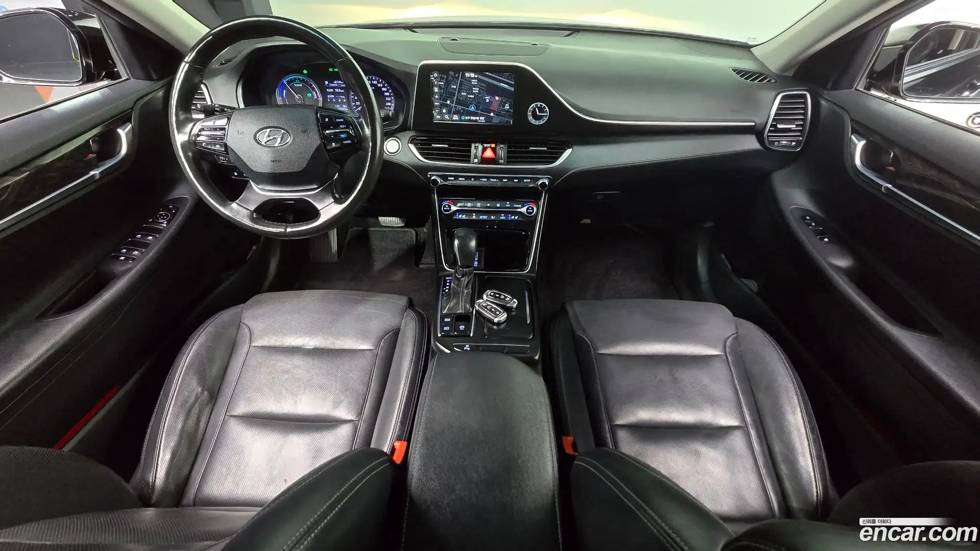 Grandeur Hyundai 2017.5-INNER-007