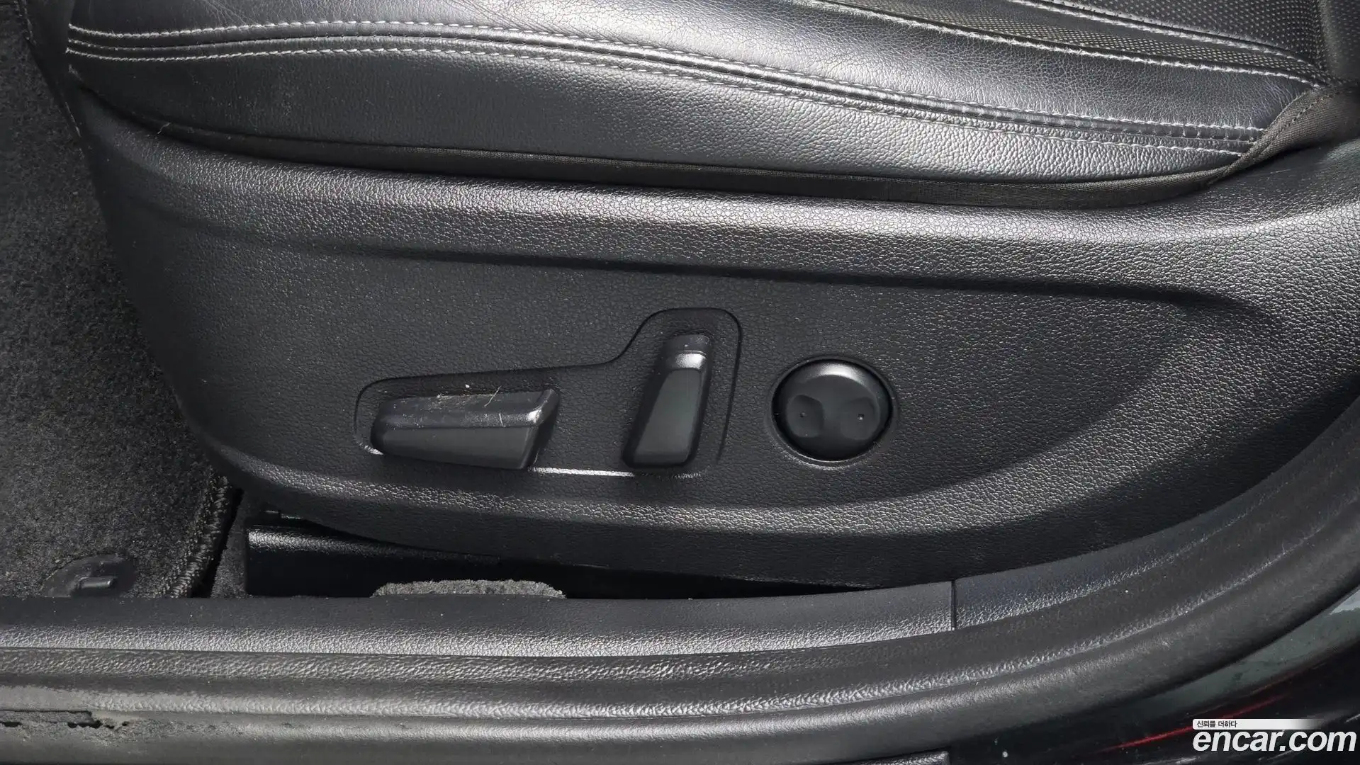Grandeur Hyundai 2017.5-OPTION-024