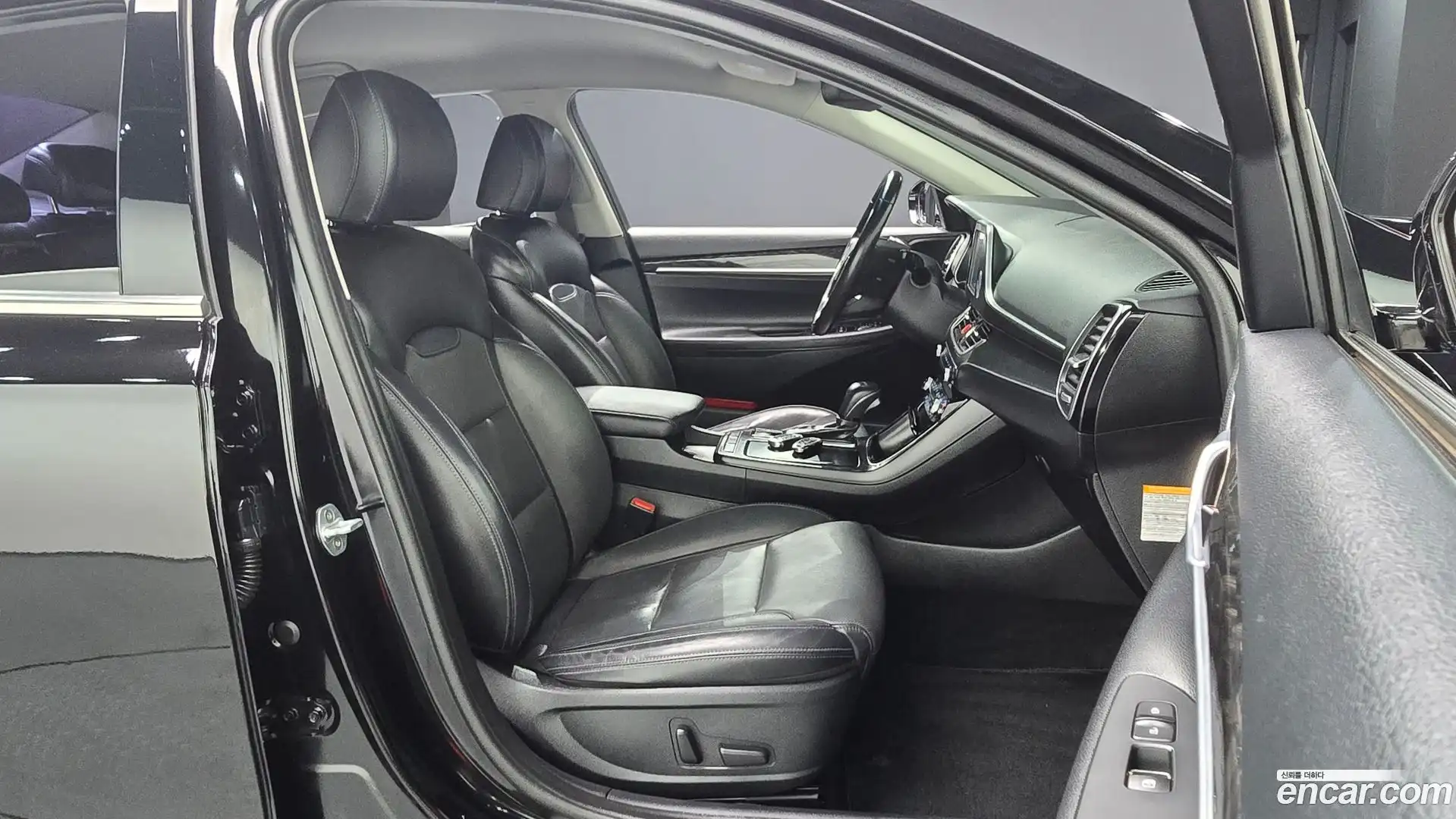 Grandeur Hyundai 2017.5-INNER-036