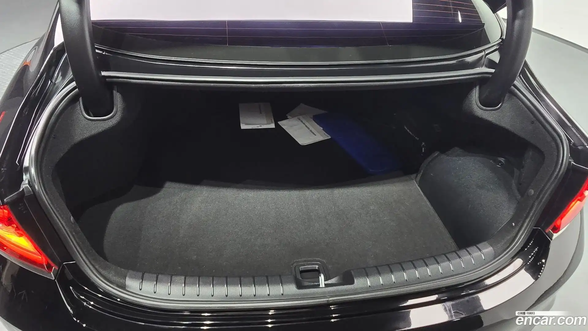 Grandeur Hyundai 2017.5-OPTION-044