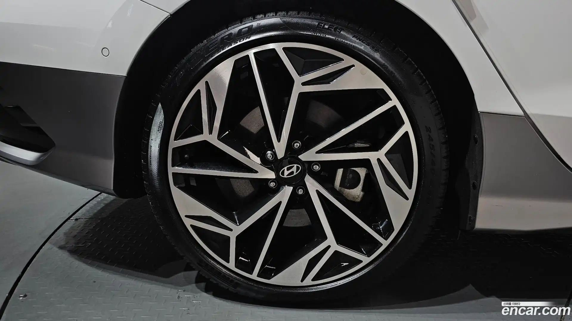 Ioniq6 Hyundai 2023.11-OUTER-031