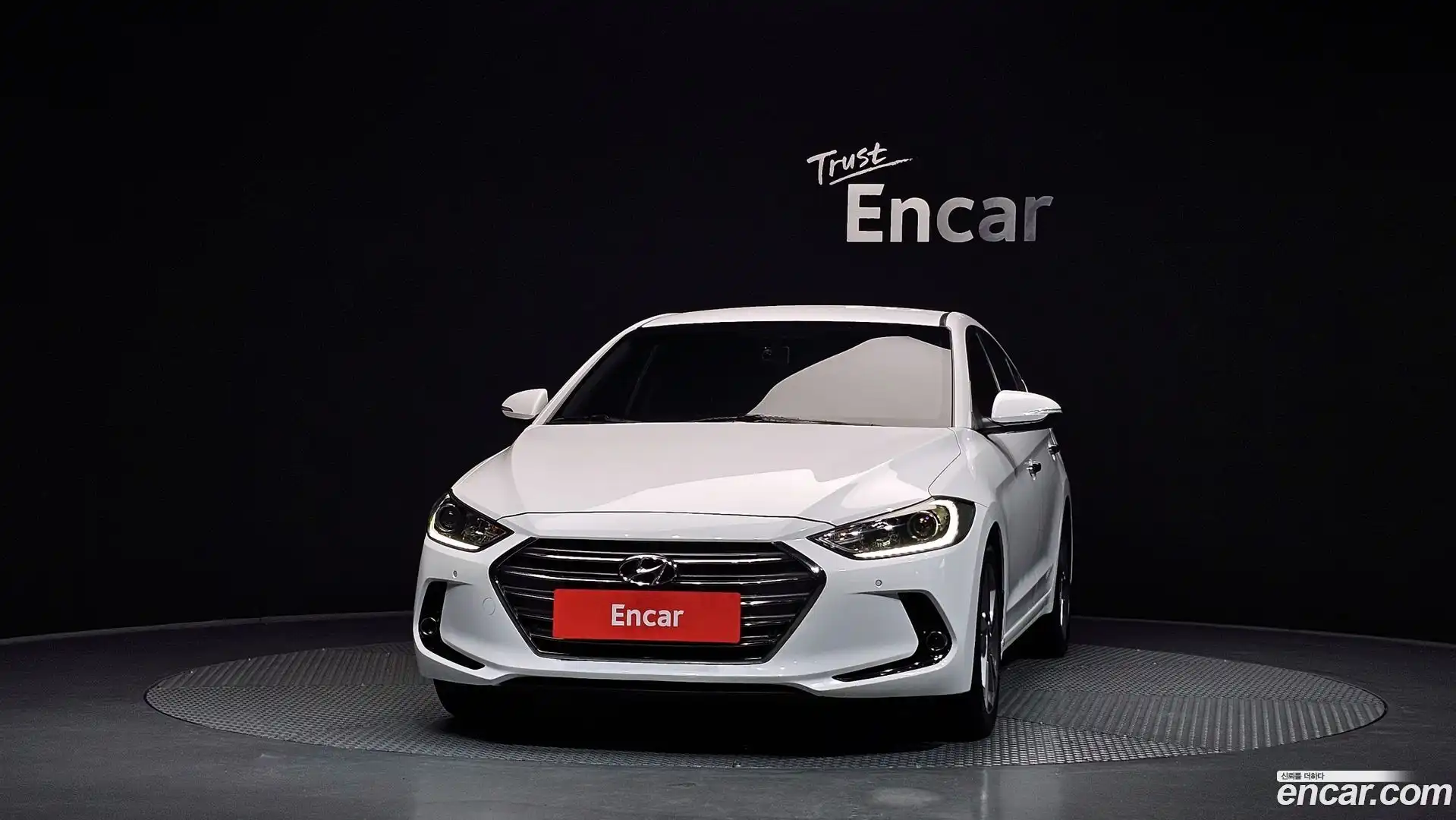 AVANTE Hyundai 2017.6-OUTER-003