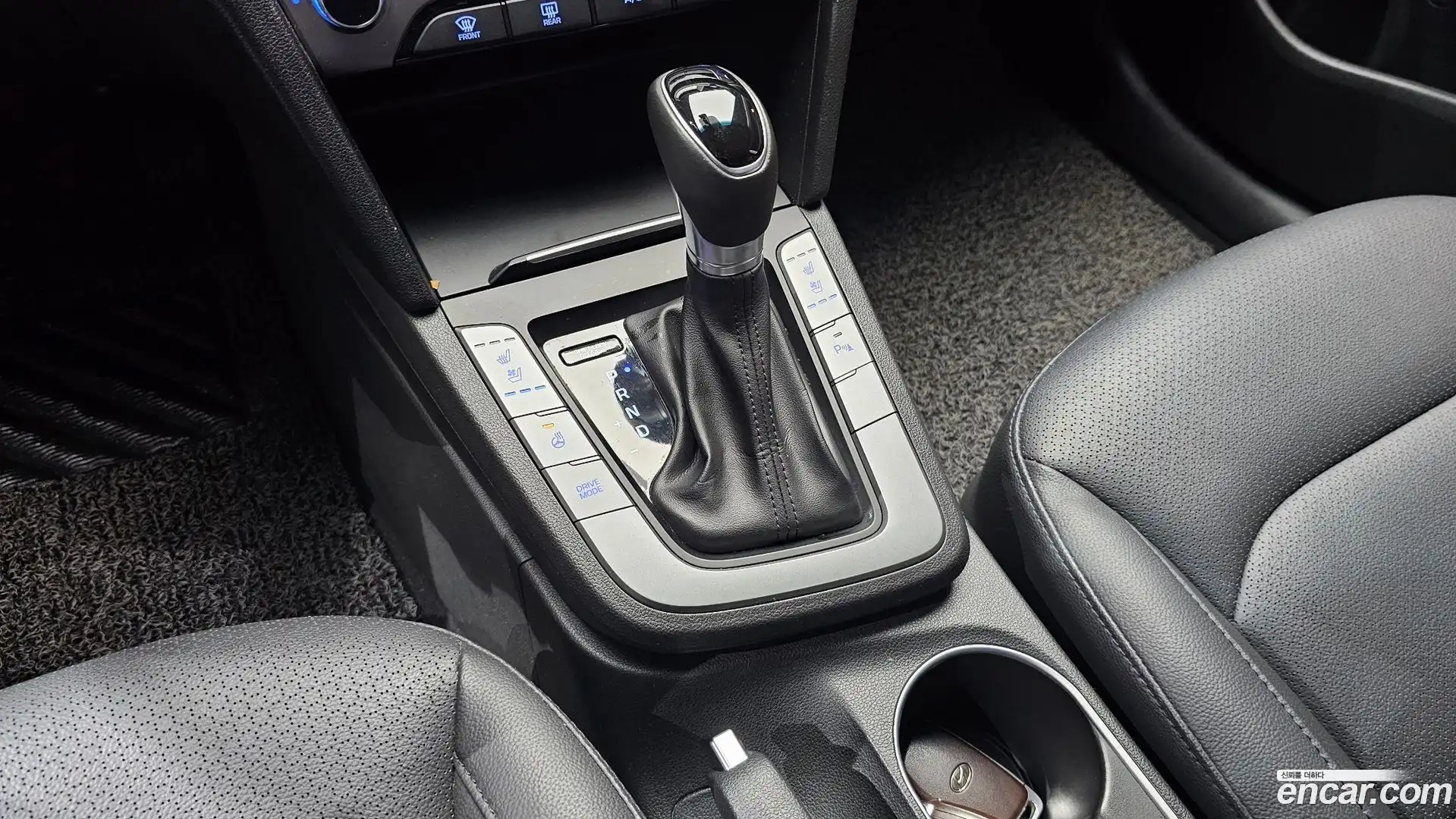 AVANTE Hyundai 2017.6-INNER-009