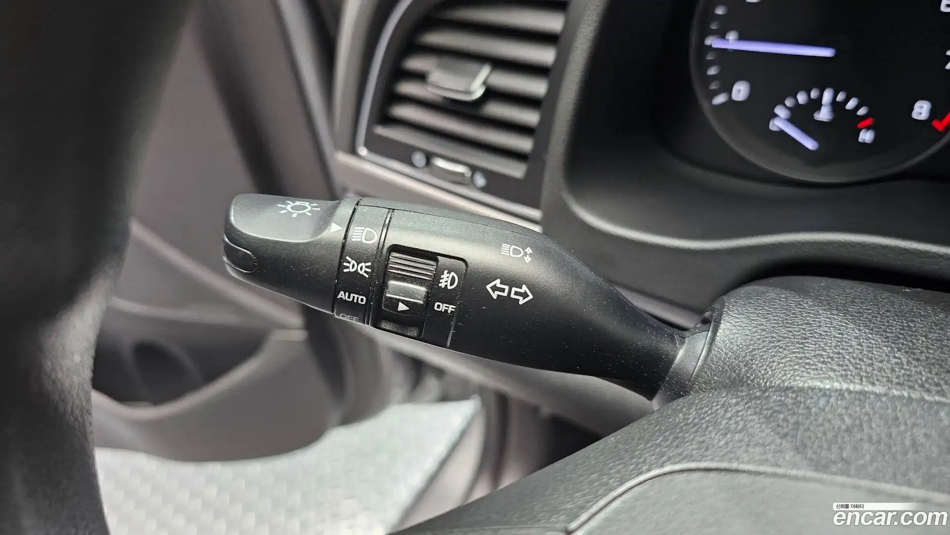 AVANTE Hyundai 2018.3-OPTION-022