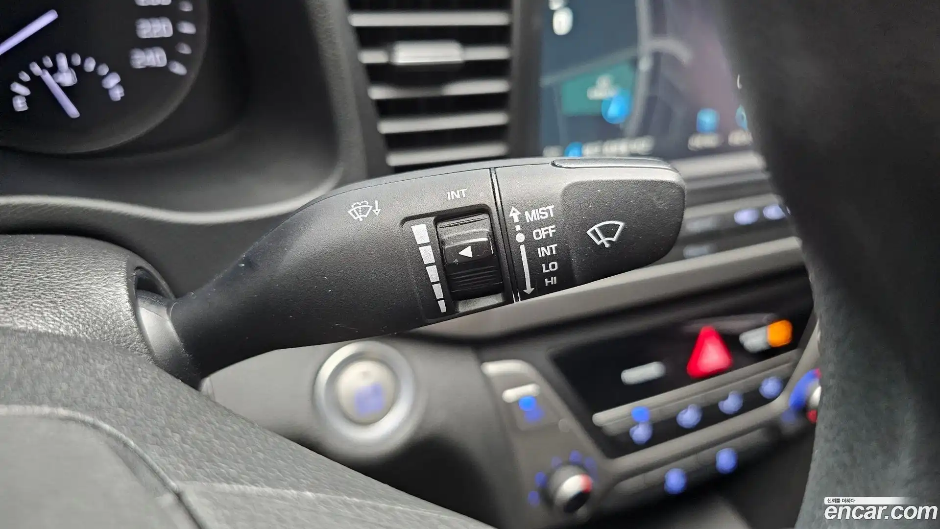 AVANTE Hyundai 2018.3-OPTION-023