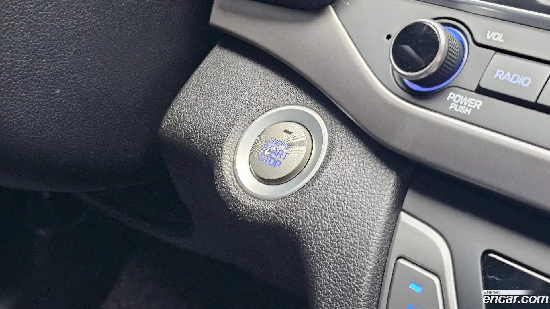 AVANTE Hyundai 2018.3-OPTION-024