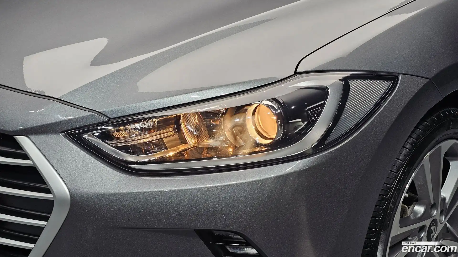 AVANTE Hyundai 2018.3-OUTER-032