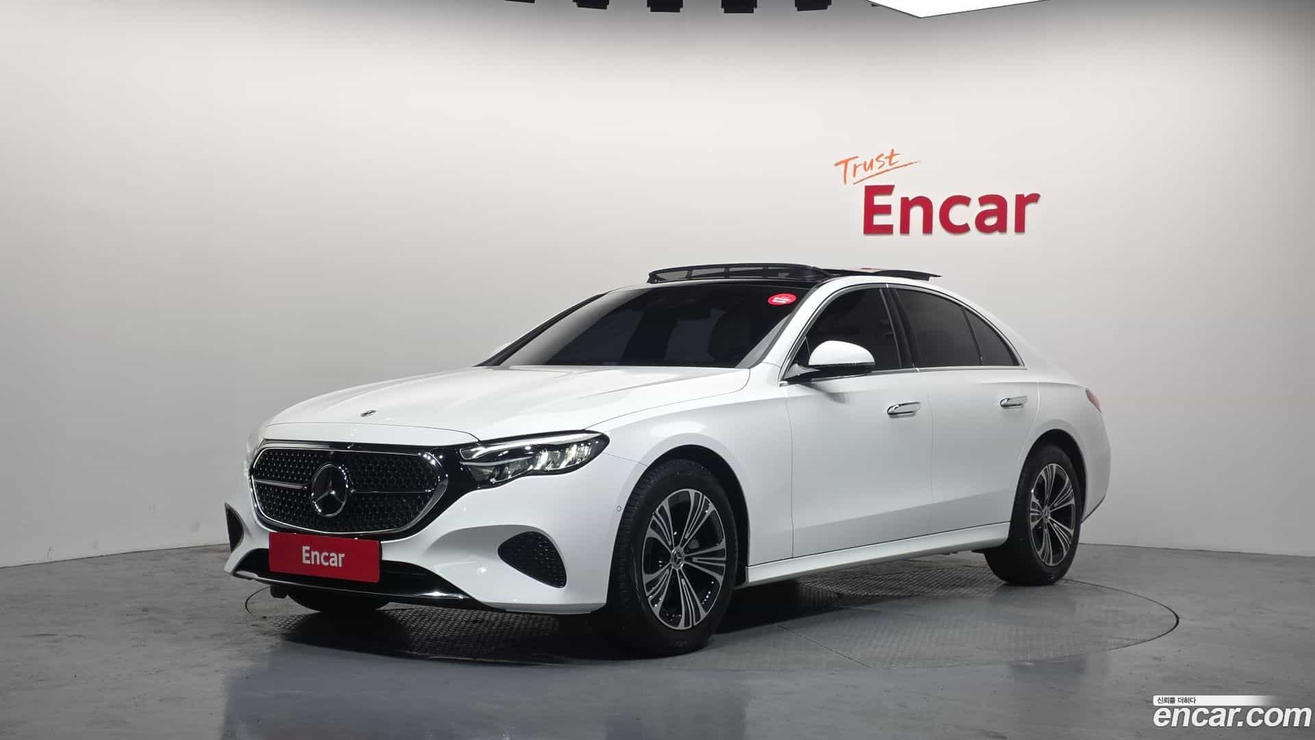 E-Class Mercedes-Benz 2026.1-OUTER-001