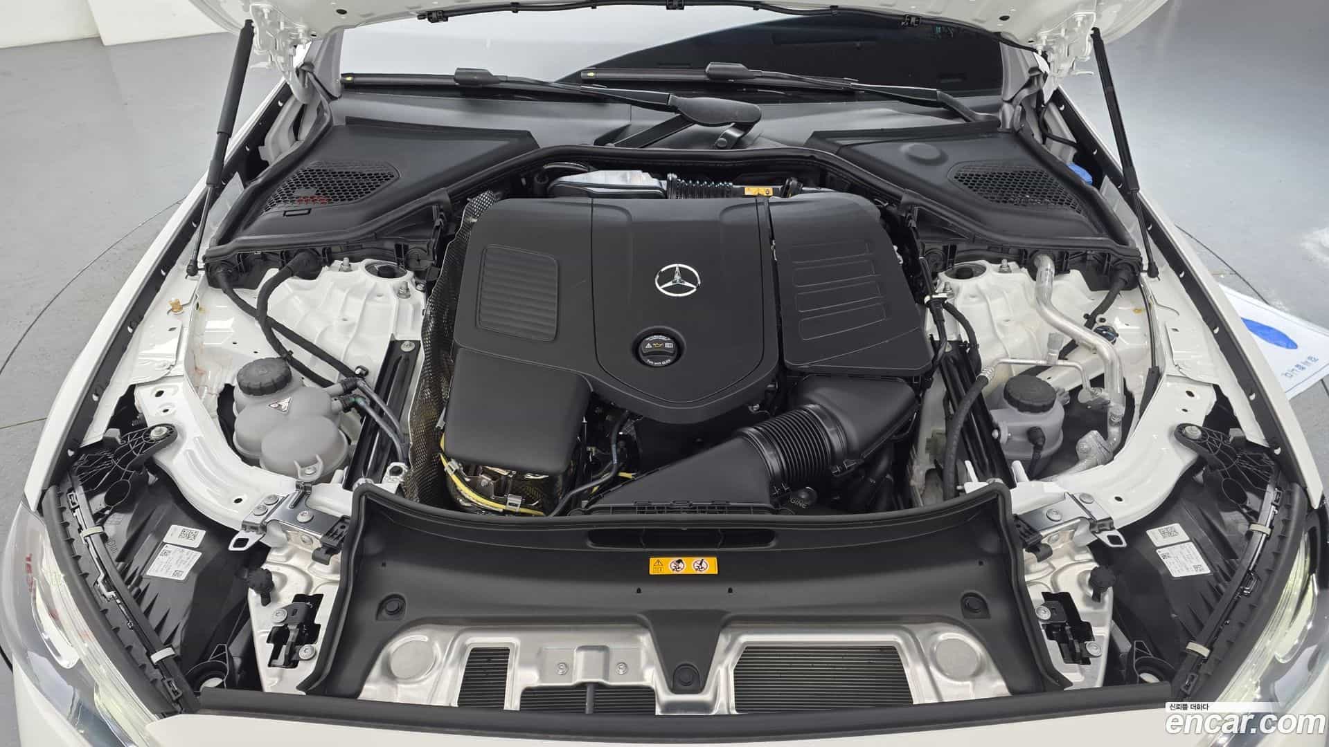 E-Class Mercedes-Benz 2026.1-OUTER-006