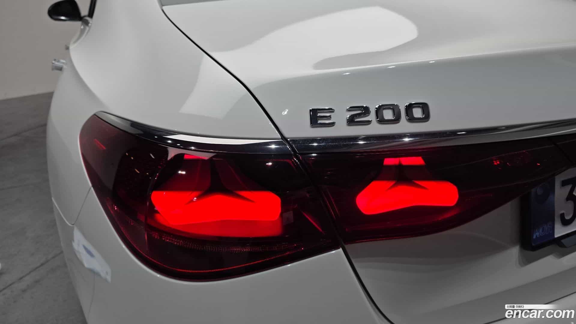 E-Class Mercedes-Benz 2026.1-OUTER-033