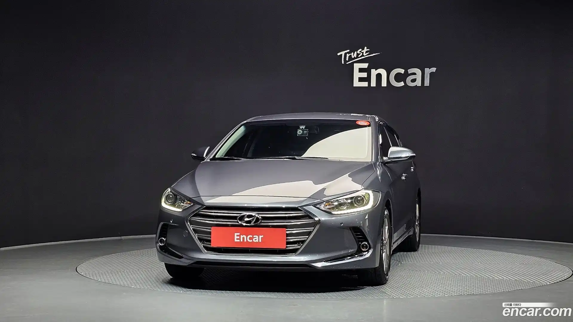 AVANTE Hyundai 2018.1-OUTER-003