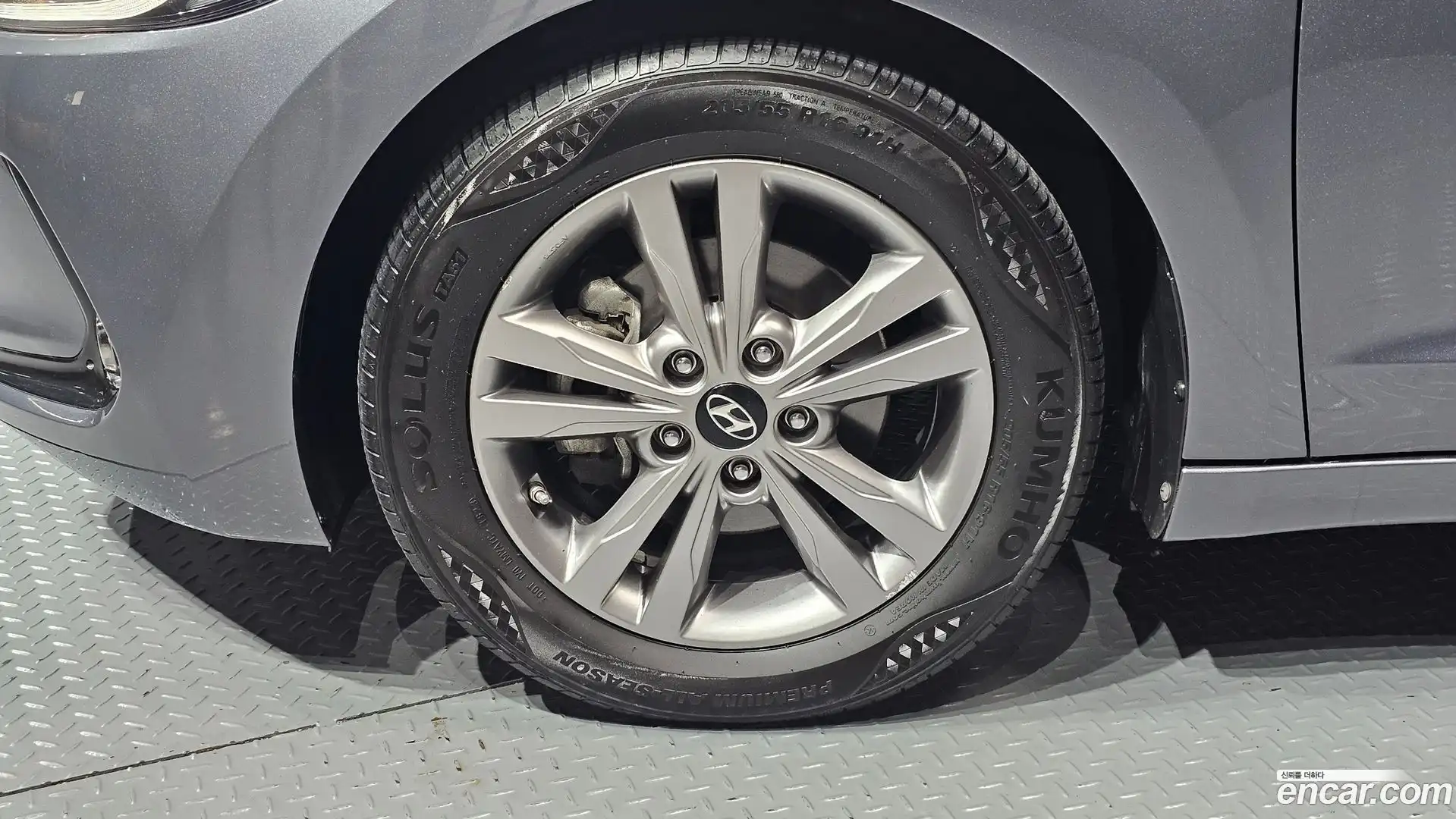 AVANTE Hyundai 2018.1-OUTER-005