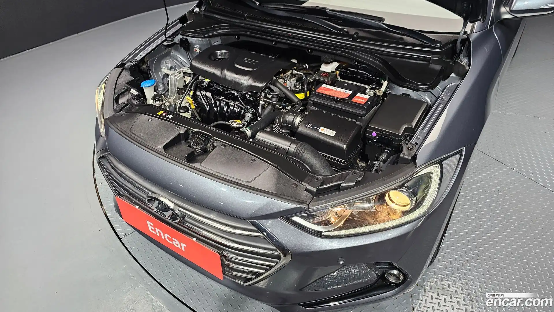 AVANTE Hyundai 2018.1-OUTER-006