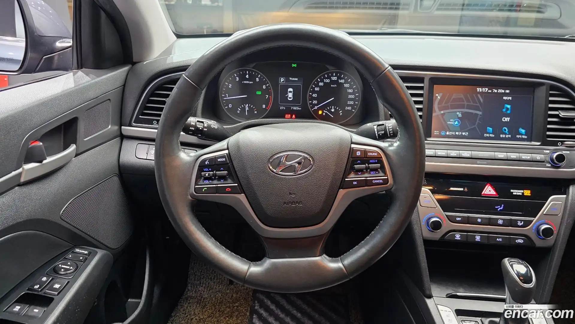 AVANTE Hyundai 2018.1-OPTION-017