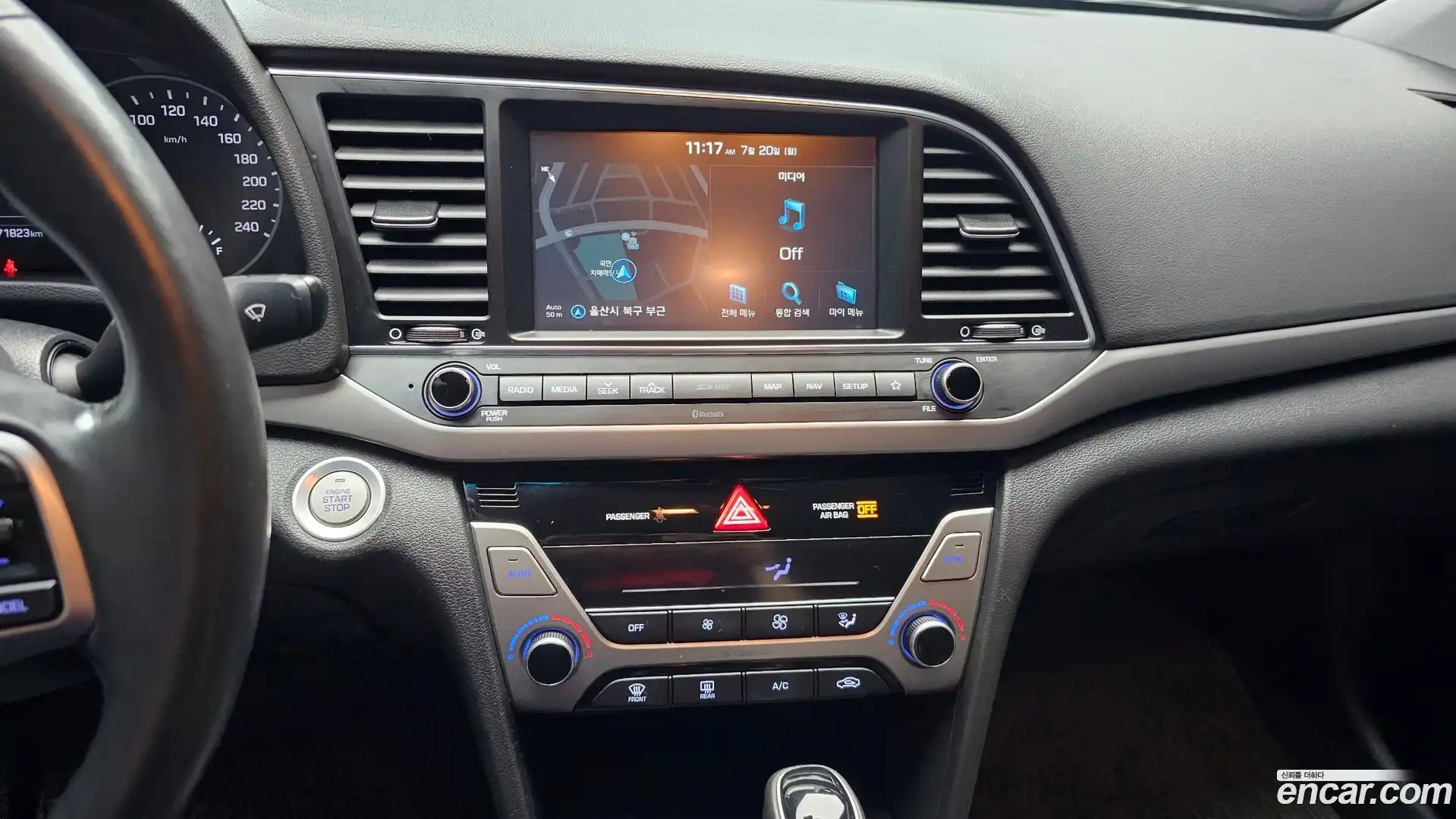 AVANTE Hyundai 2018.1-OPTION-018
