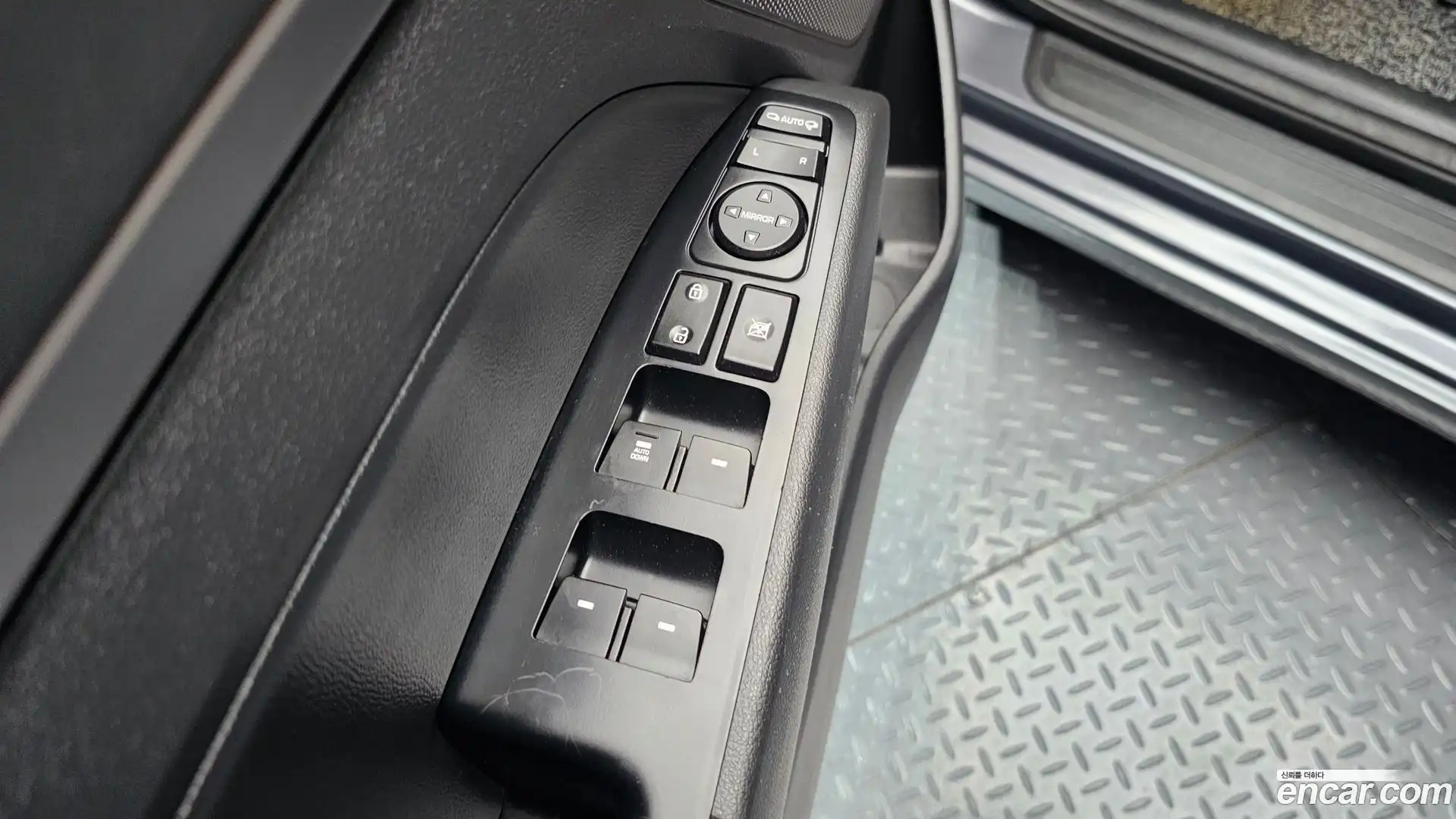AVANTE Hyundai 2018.1-OPTION-021