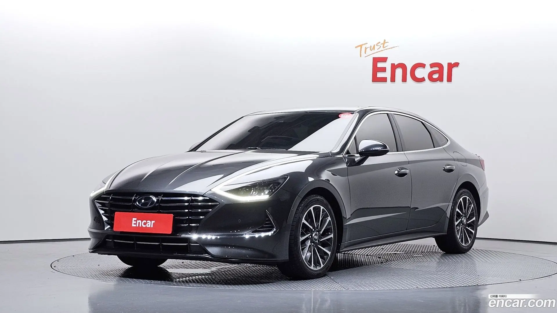 Main__Slider__Photo:Sonata Hyundai 2019.4-0