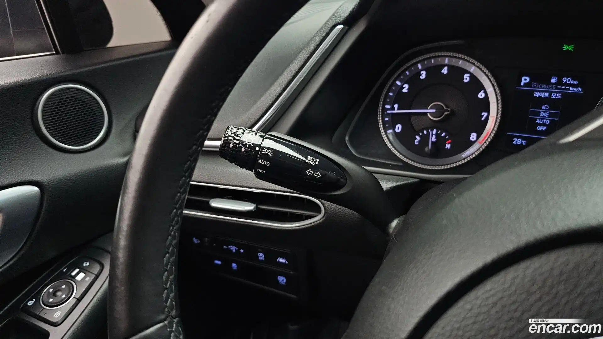 Sonata Hyundai 2019.4-OPTION-041