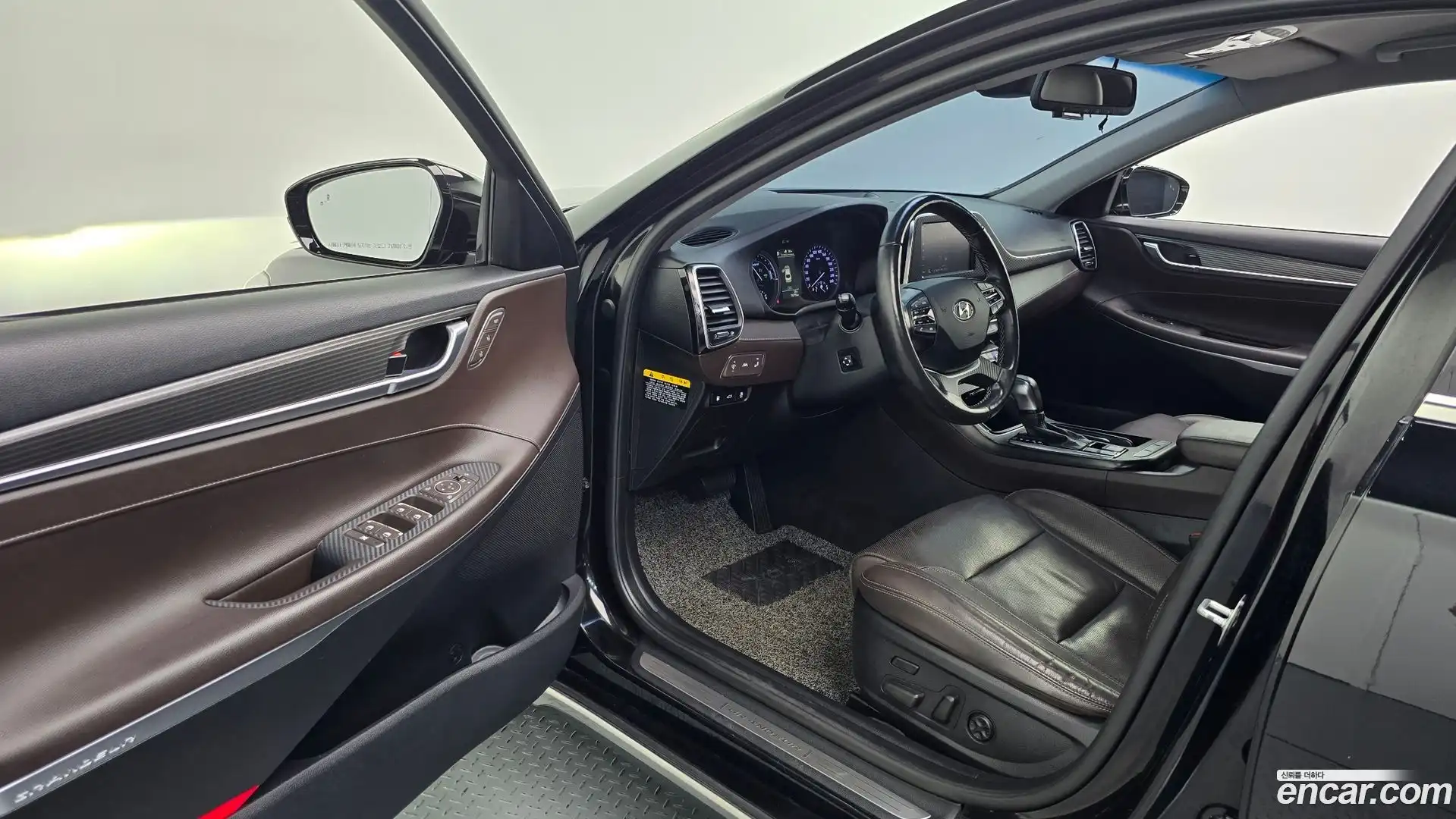 Grandeur Hyundai 2019.3-INNER-010