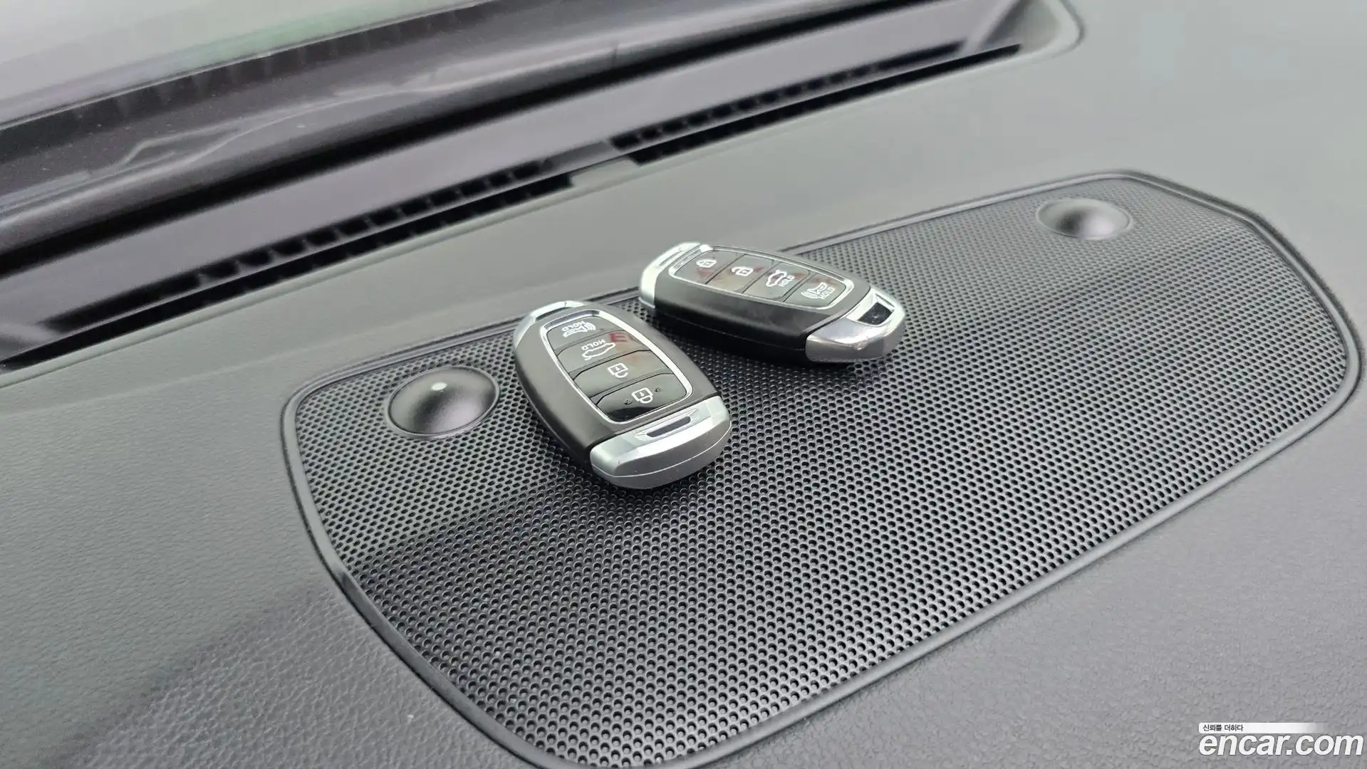 Grandeur Hyundai 2019.3-OPTION-020