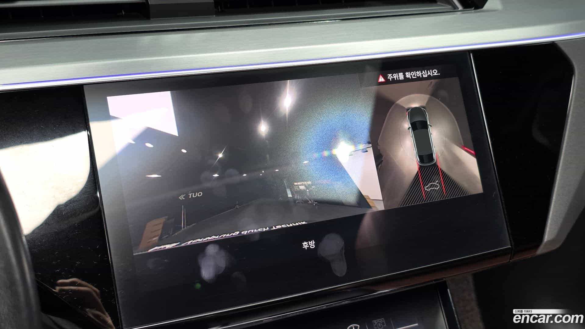 e-tron Audi 2021.10-OPTION-017