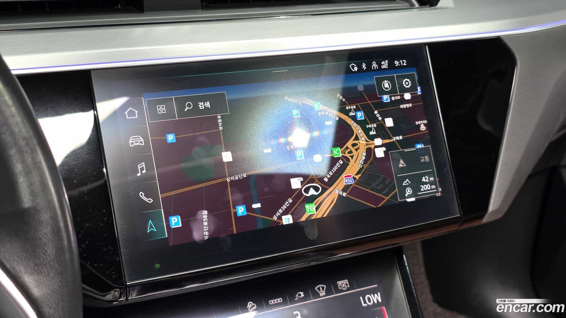 e-tron Audi 2021.10-OPTION-018