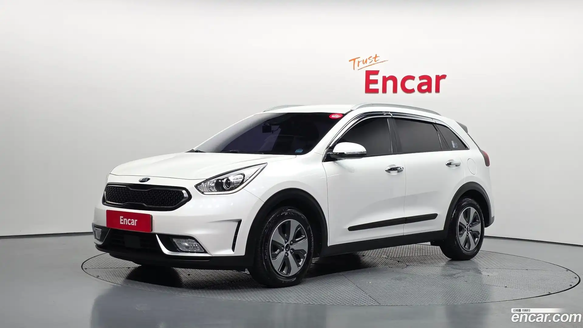 Niro Kia 2017.6-OUTER-001