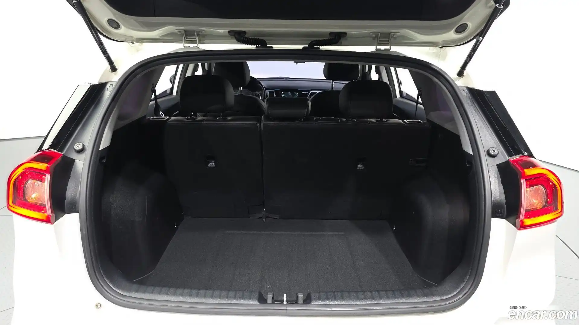 Niro Kia 2017.6-OPTION-024