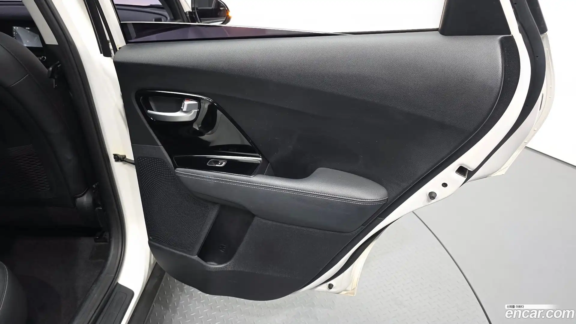 Niro Kia 2017.6-INNER-035