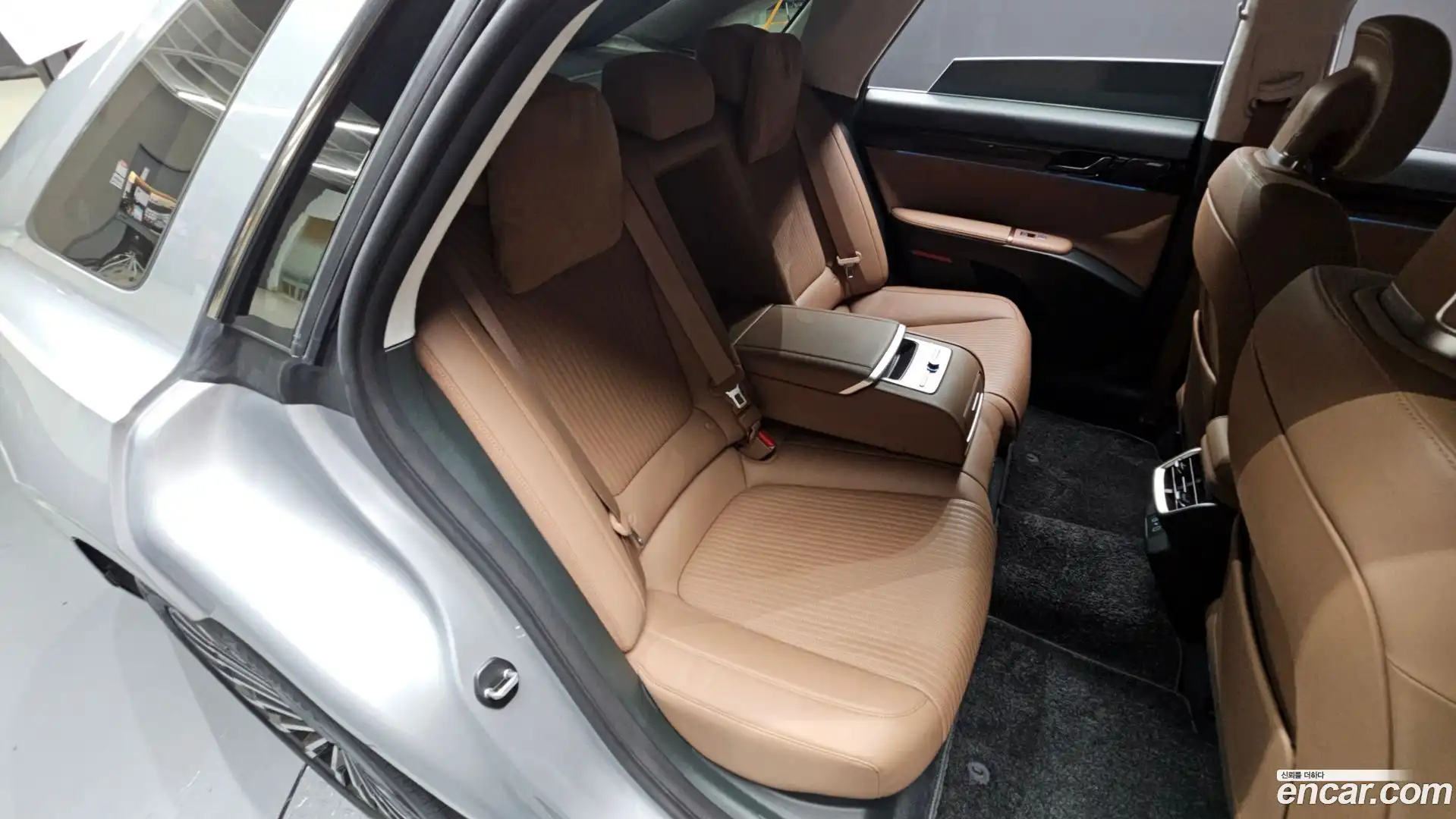 Grandeur Hyundai 2023.10-OPTION-015