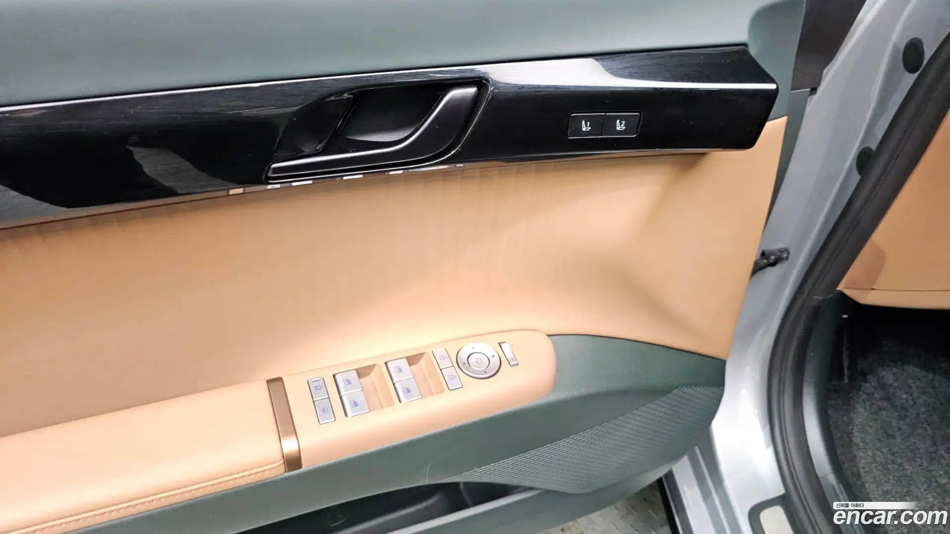 Grandeur Hyundai 2023.10-OPTION-021