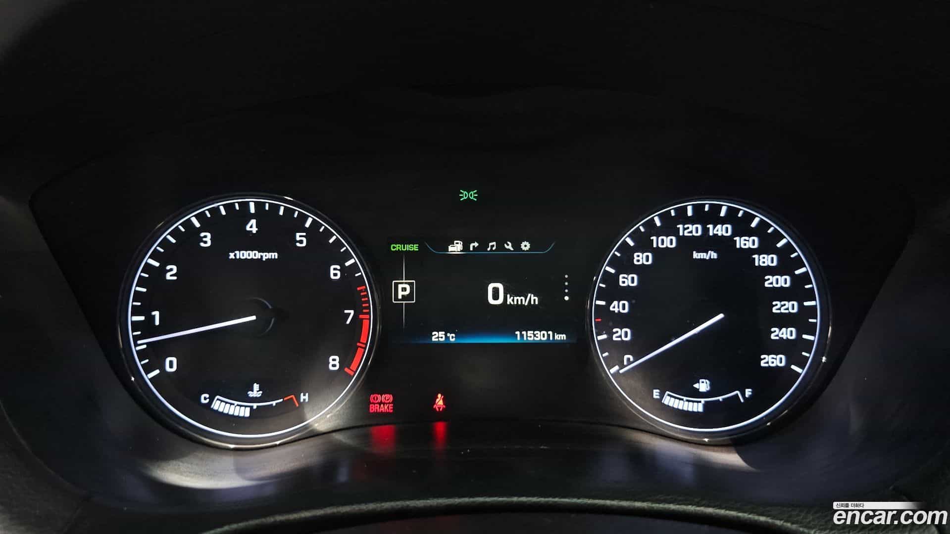 Genesis Hyundai 2015.2-INNER-008
